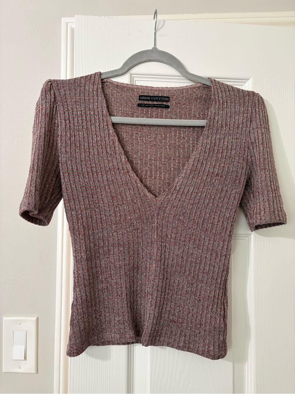 Urban Outfitters Pink Ribbed Puff Sleeve V Neck Top Size S Coquette Balletcore